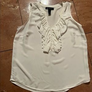 International concepts white ruffle shell blouse sz 6